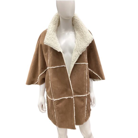 NWT Chico’s Women’s Coat With Cape Like Short Sleeves Size S/M Suede Sherpa Soft - Picture 2 of 5